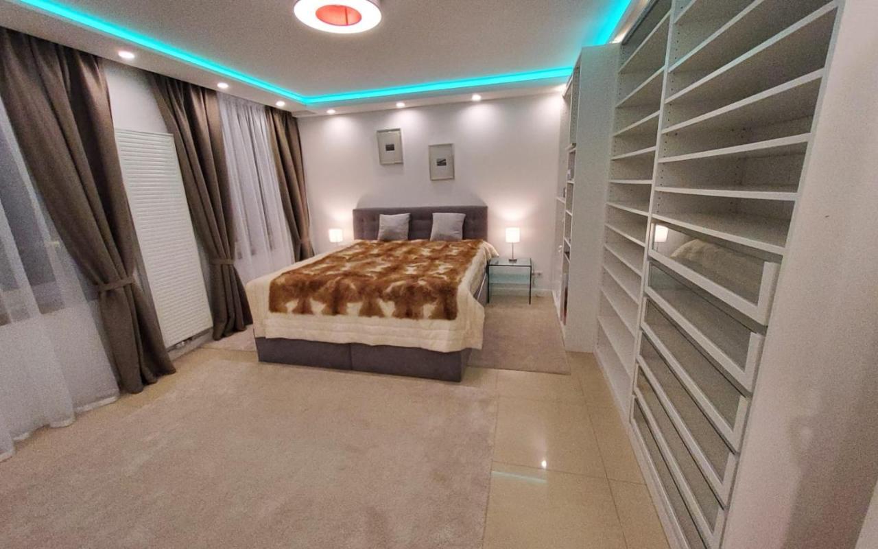 3 Zimmer Wohnung - Keine Party Wohnung ! 6 Personen Dusseldorf Bagian luar foto